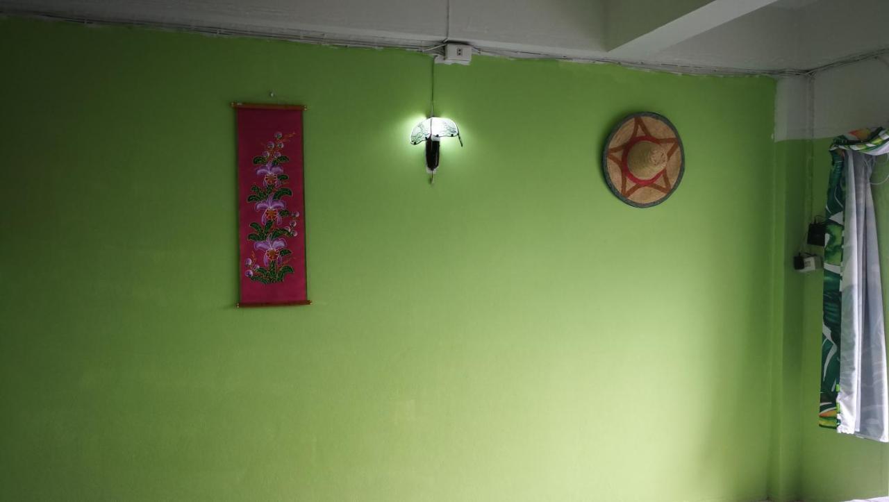 Better House 佰特客栈 Aparthotel Chiang Mai Bagian luar foto