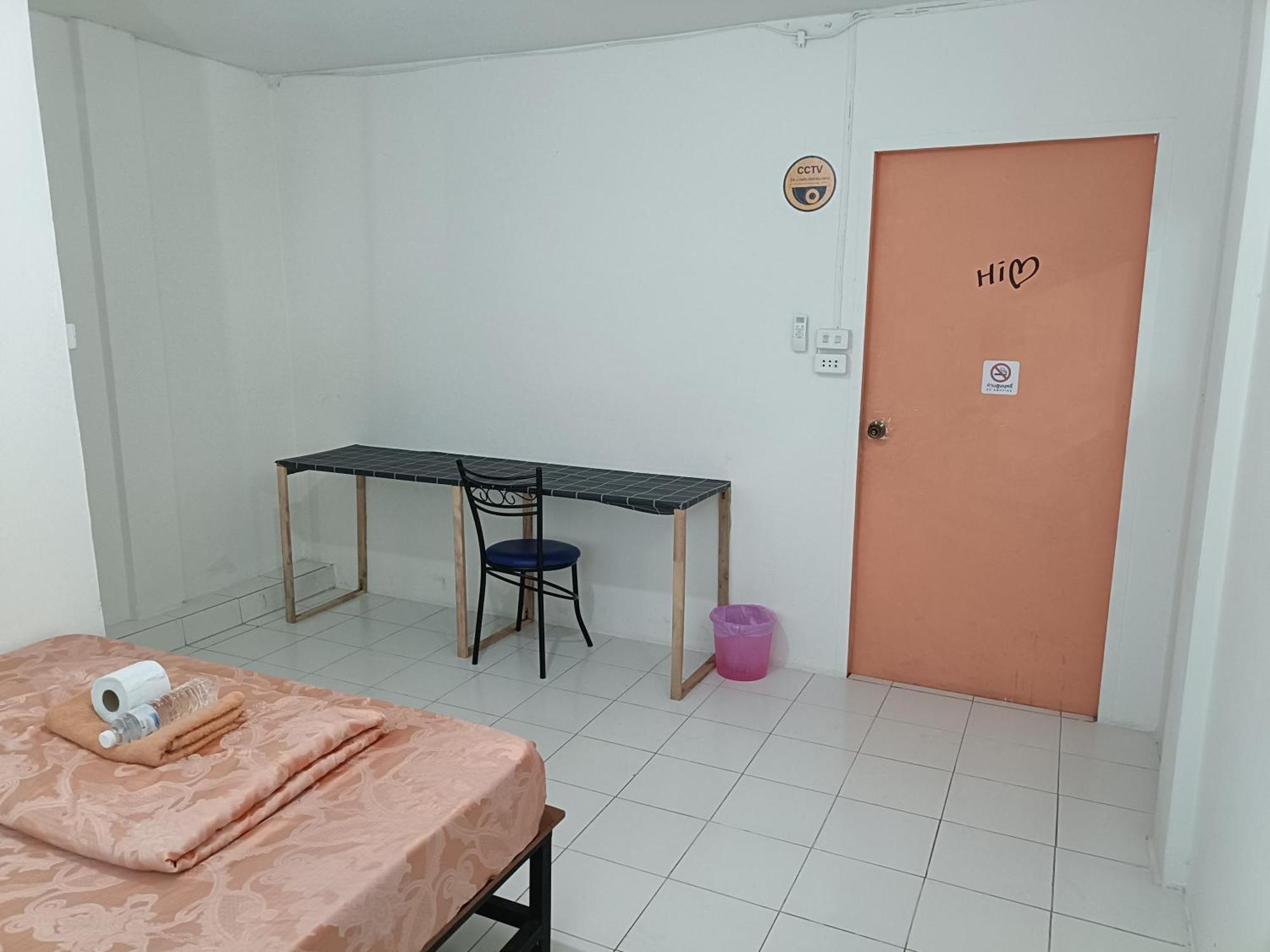 Better House 佰特客栈 Aparthotel Chiang Mai Bagian luar foto