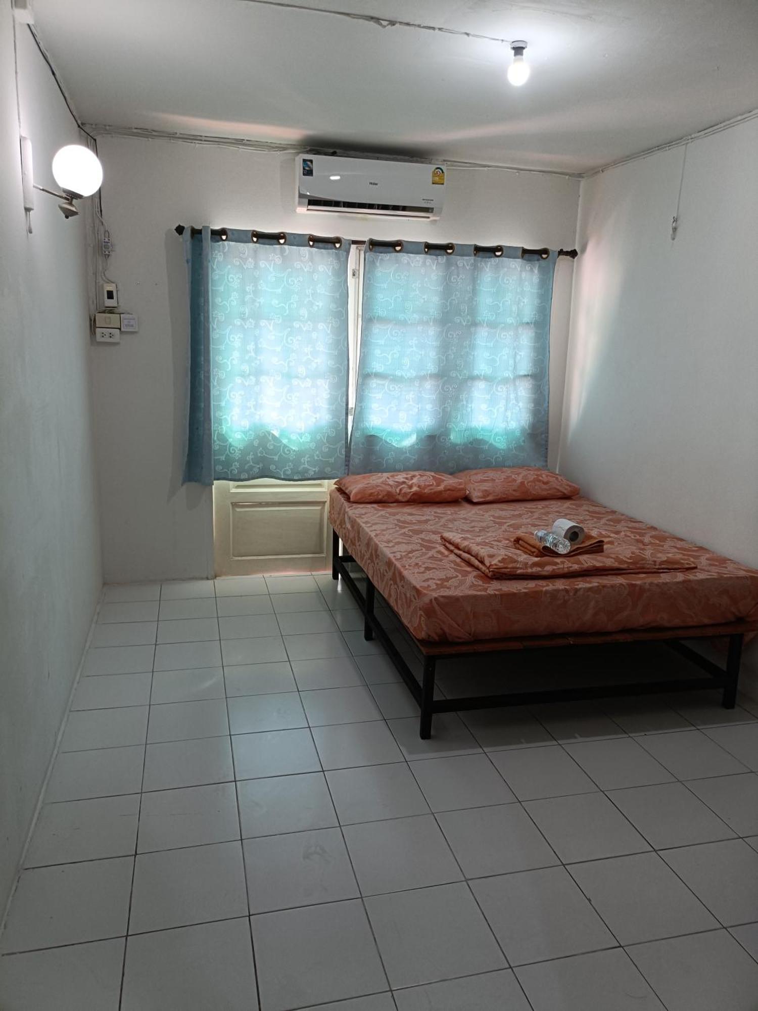 Better House 佰特客栈 Aparthotel Chiang Mai Bagian luar foto
